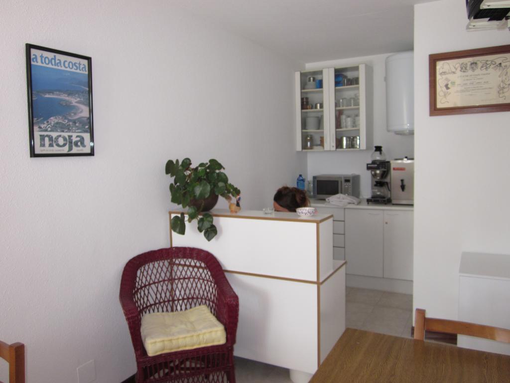 Habitaciones Lopez Azcona Noja Buitenkant foto