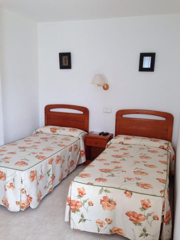 Habitaciones Lopez Azcona Noja Buitenkant foto