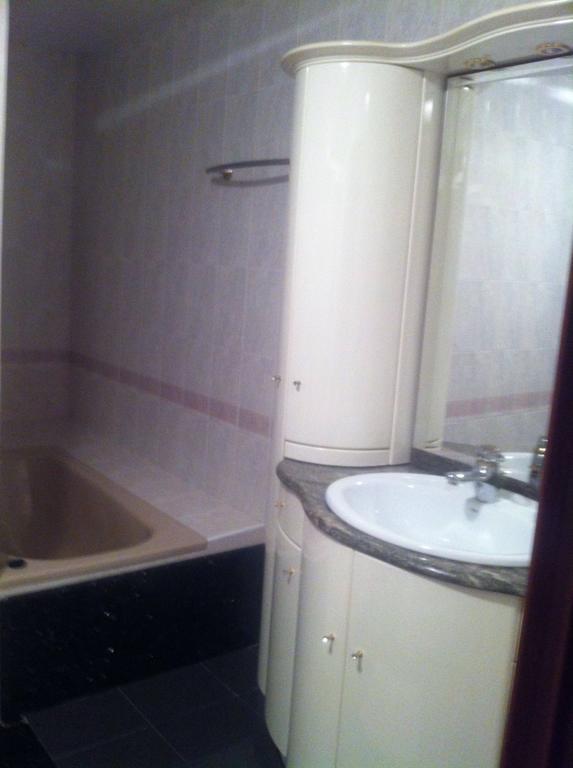 Habitaciones Lopez Azcona Noja Buitenkant foto